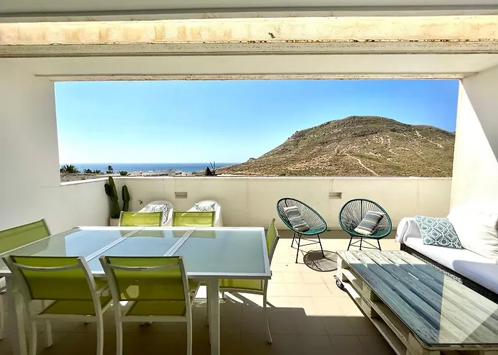 Moderno Apartamento Con Vistas Al Mar