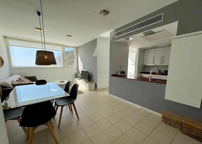 Moderno Apartamento Con Vistas Al Mar
